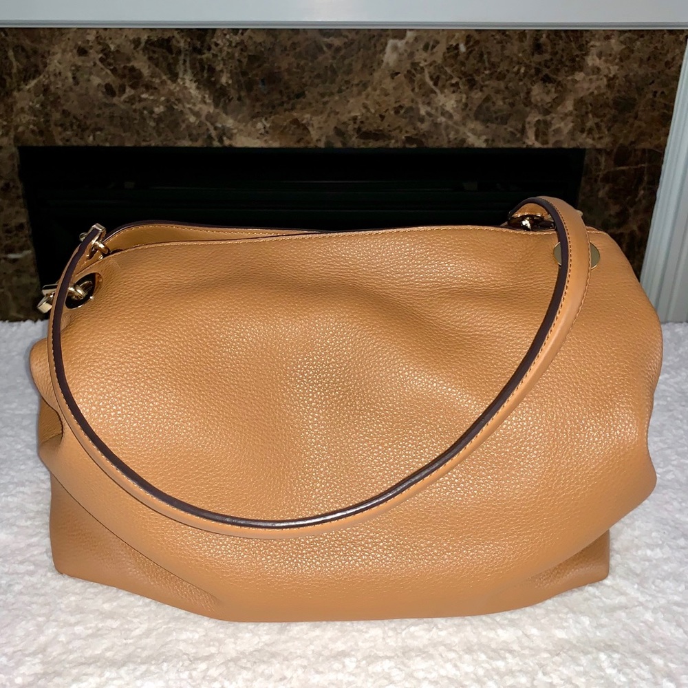 Michael Kors XLG Raven Tote - Picture 5 of 8